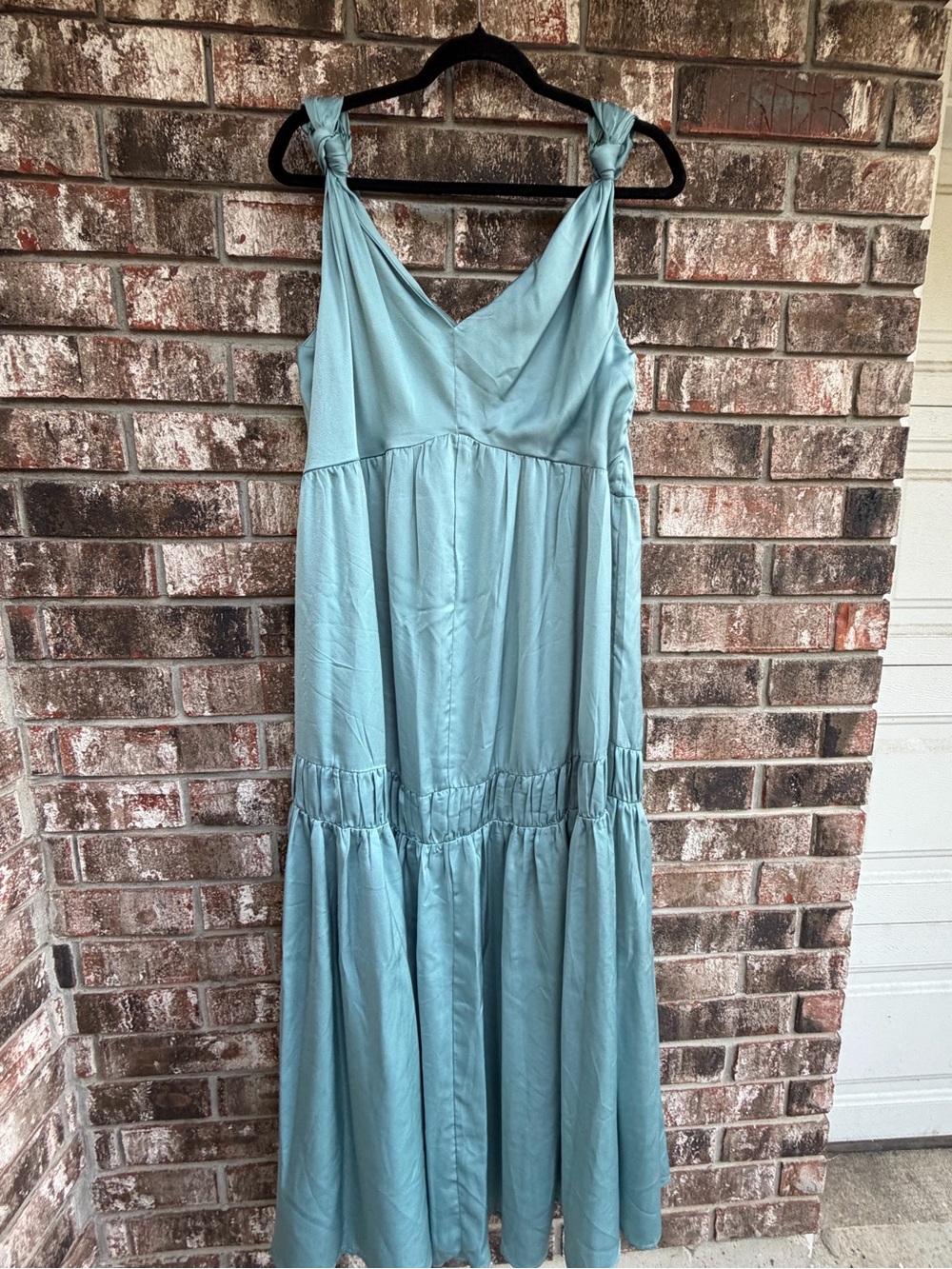Sleeveless Light Blue Tie-Shoulder Maxi Dress
